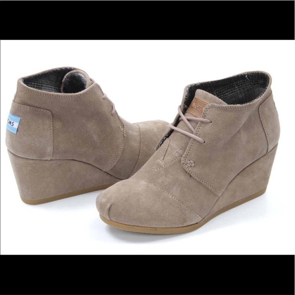 Toms taupe suede booties